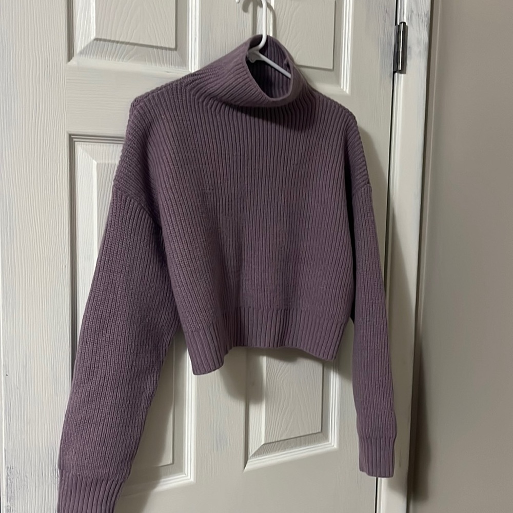 NEW crop sweater dusty lavender